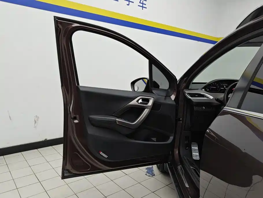 Peugeot 2008 — миниатюра 7