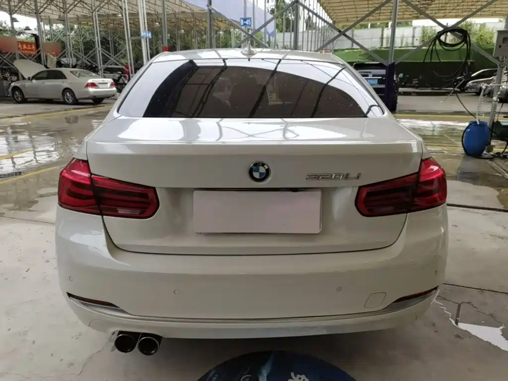 BMW 3 Series — миниатюра 6