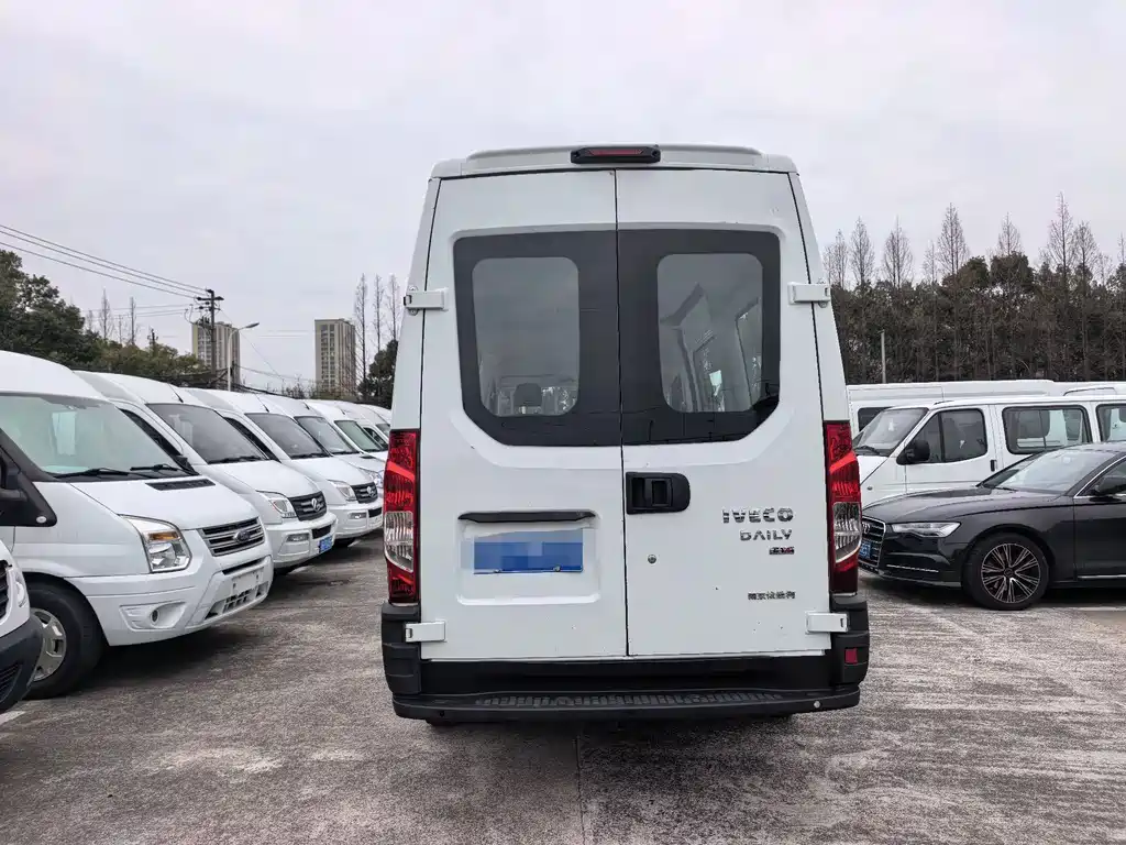 IVECO OUSHENG