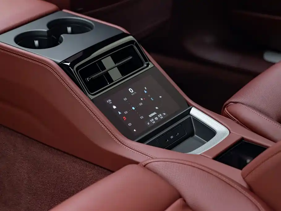 Porsche Panamera — миниатюра 13