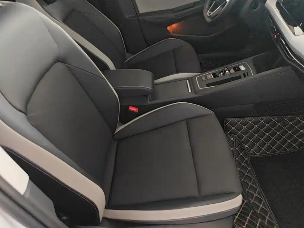 Volkswagen Golf — миниатюра 25