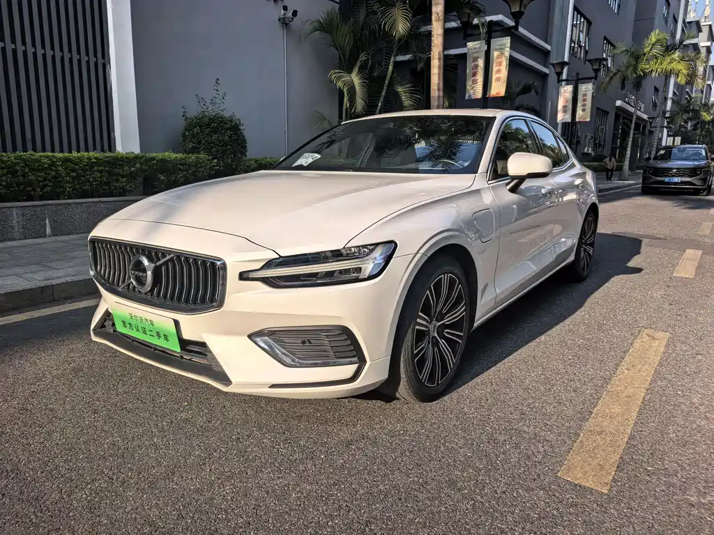 Volvo S60 PHEV 2021