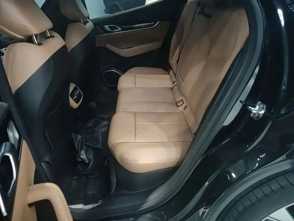 Geely Boyue L — миниатюра 14