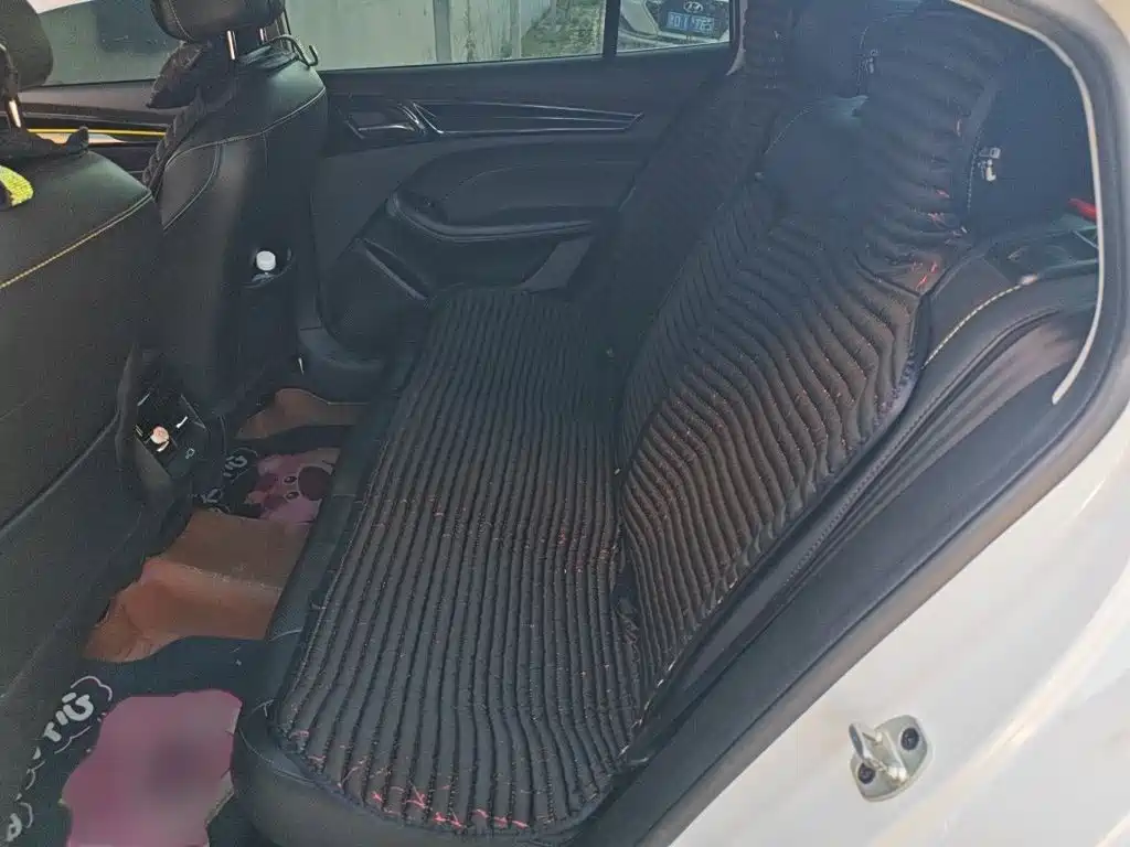 Roewe i5 — миниатюра 15