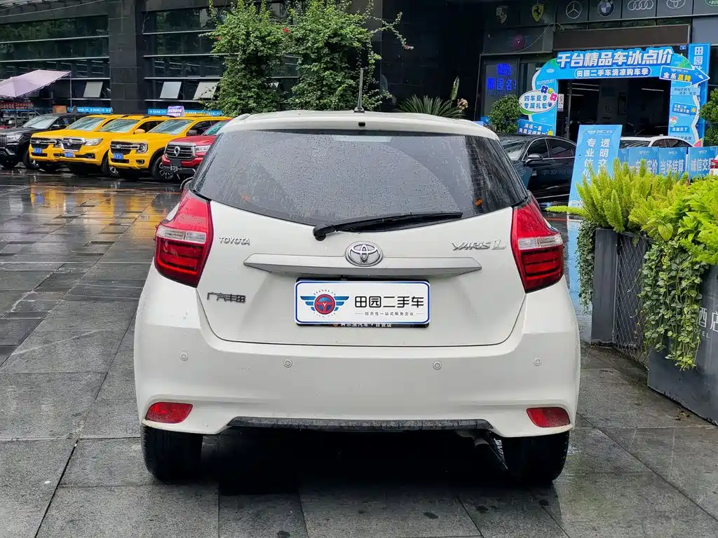 Toyota Yaris L — миниатюра 5