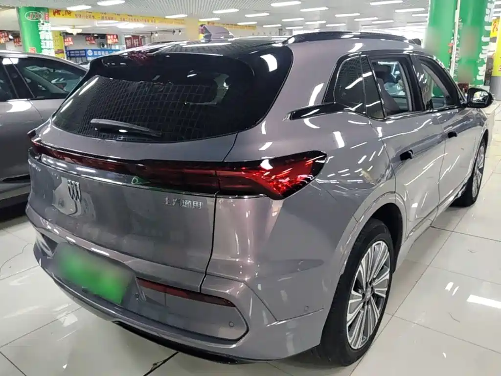 Buick E5 — миниатюра 7