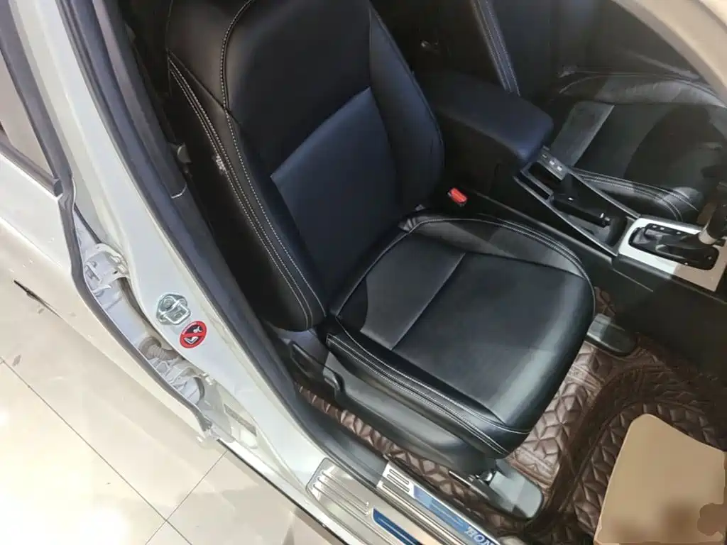 Honda Fit — миниатюра 25