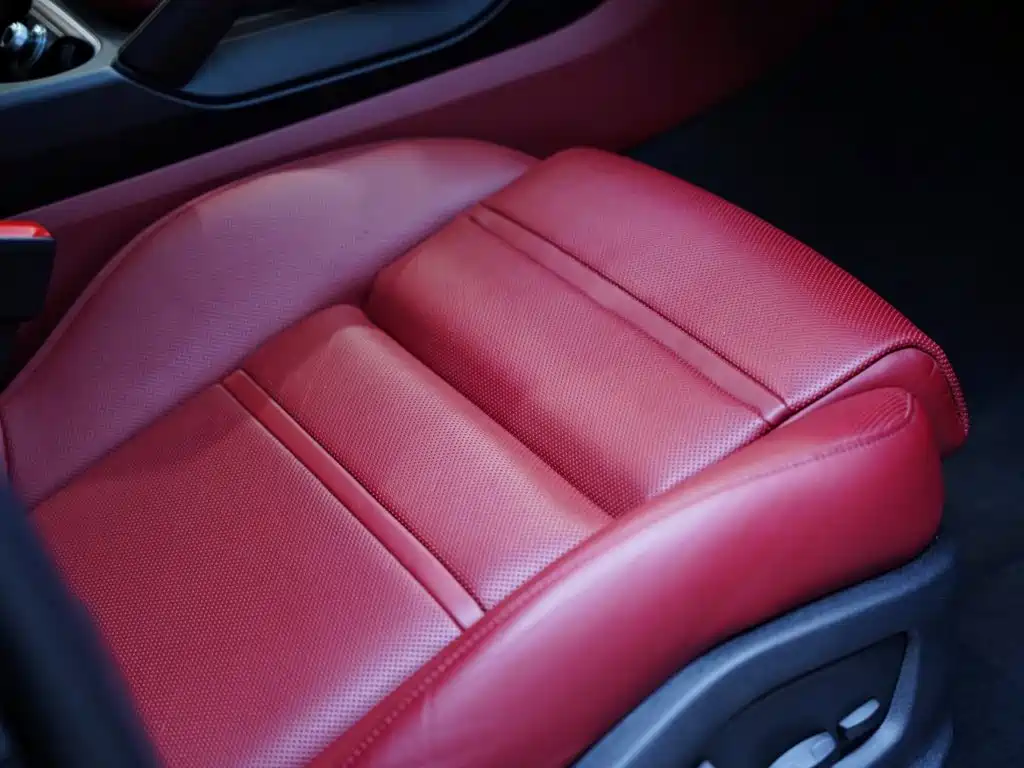 Porsche Cayenne — миниатюра 38
