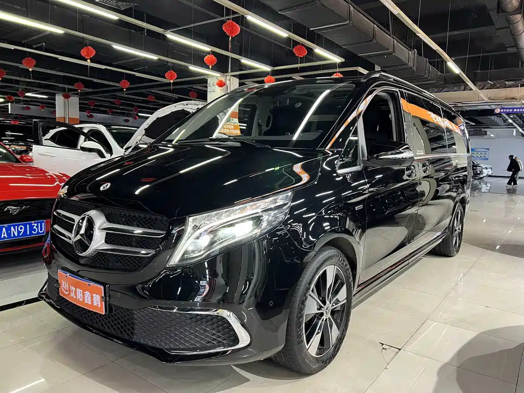 MERCEDES-BENZ V CLASS