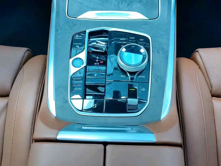BMW X7 — миниатюра 9