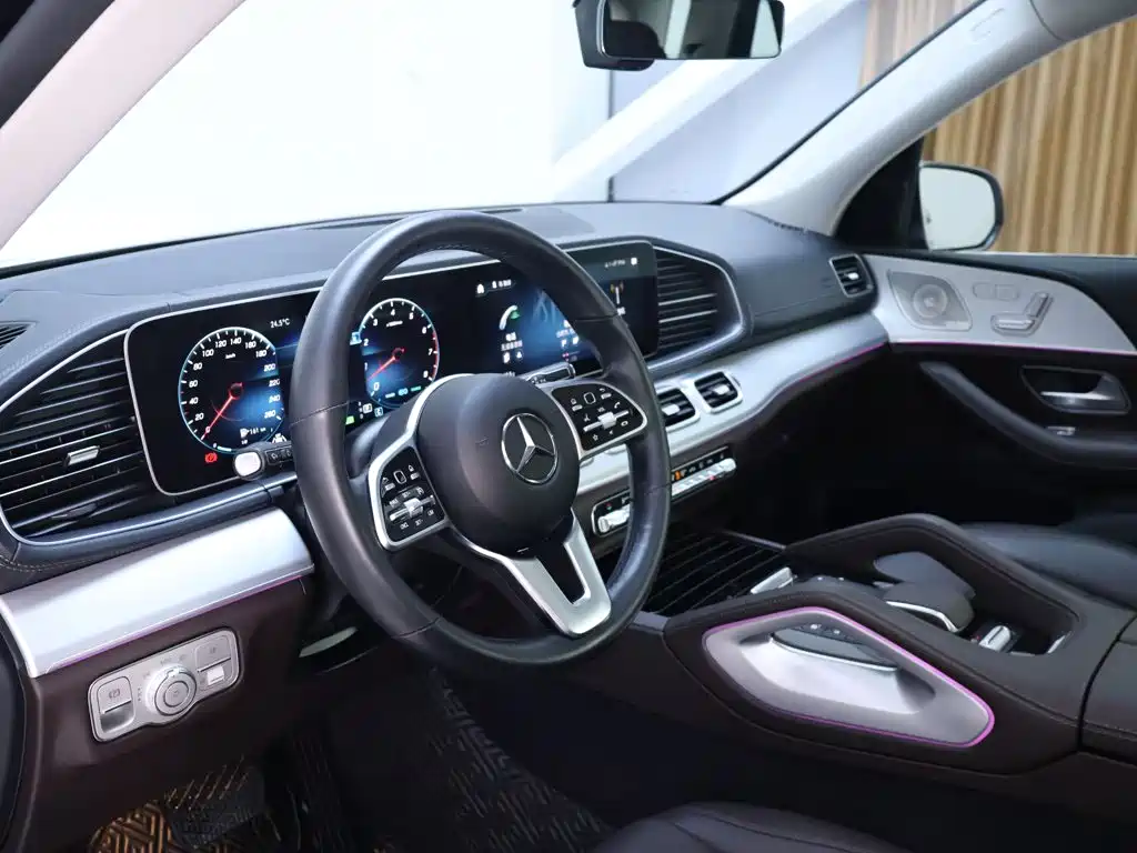 Mercedes-Benz GLE (Import) — миниатюра 11