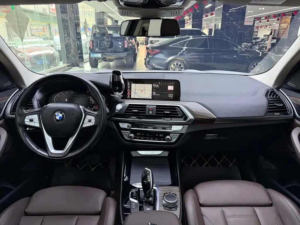BMW X3 — миниатюра 13