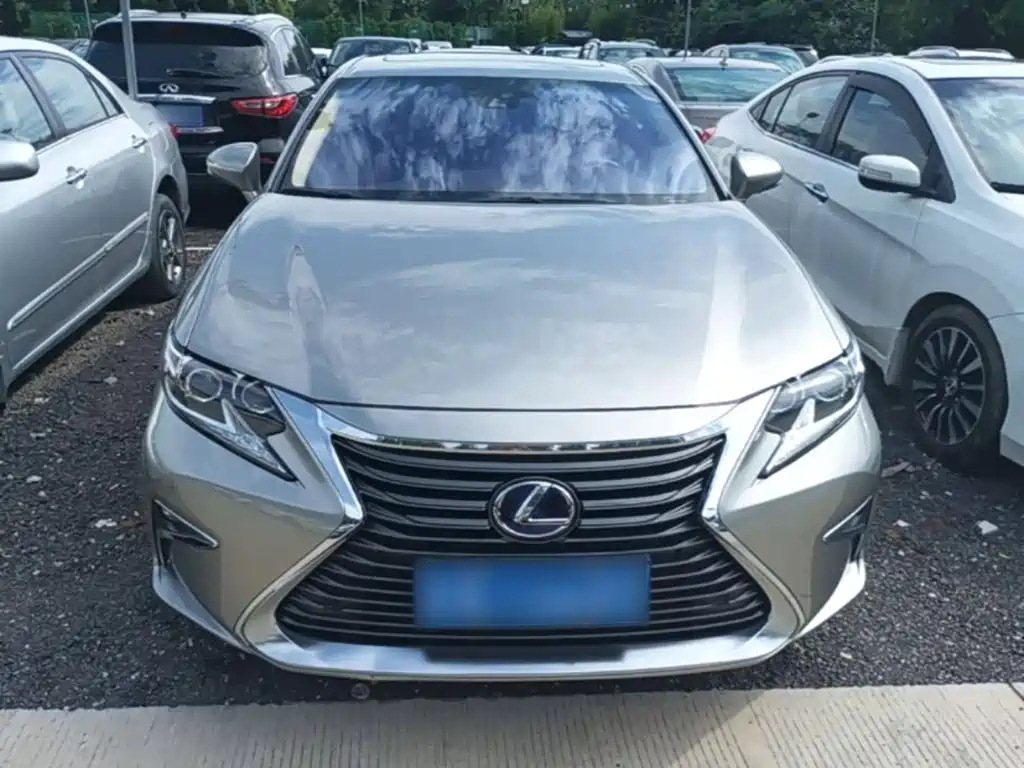 Lexus ES — миниатюра 3