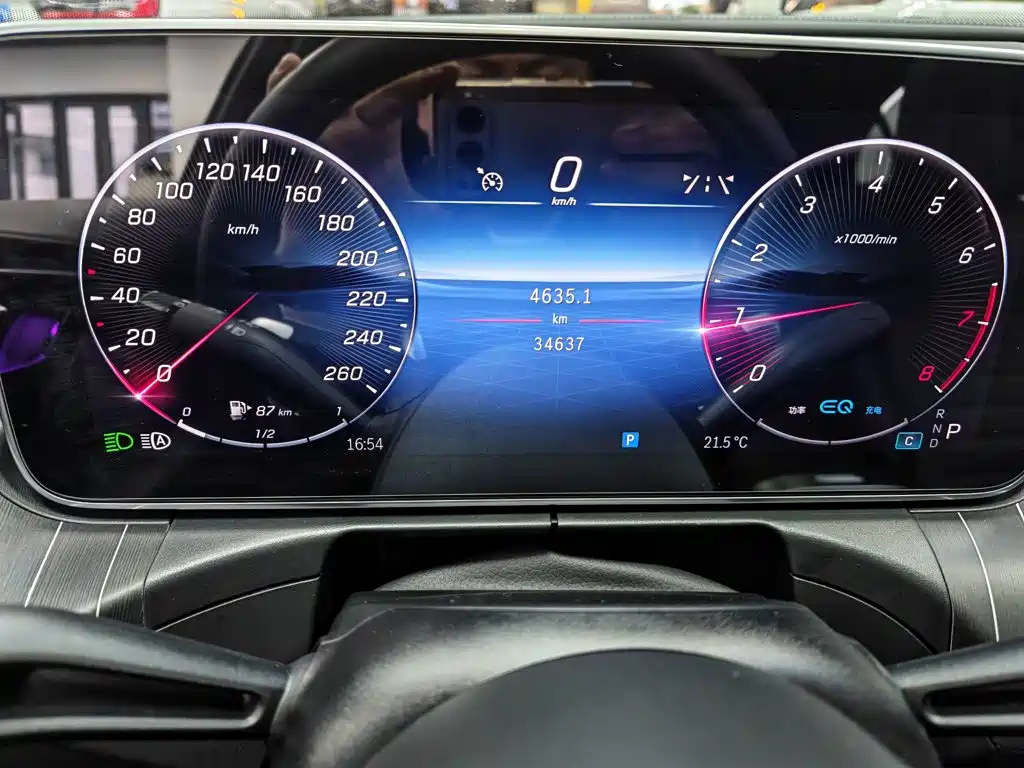 Mercedes-Benz C-Class — миниатюра 5