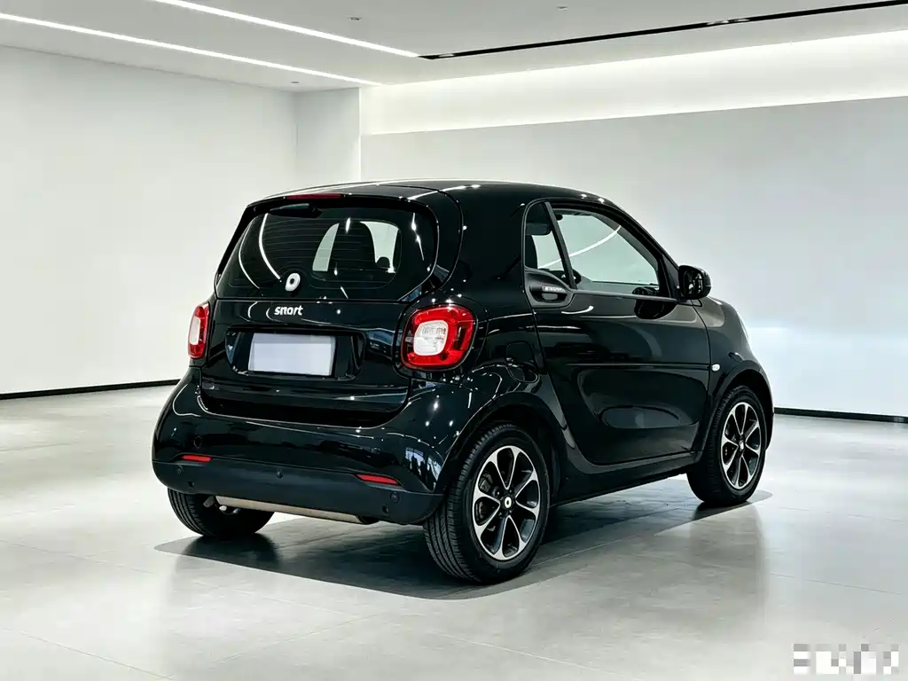 smart Smart Fortwo — миниатюра 4