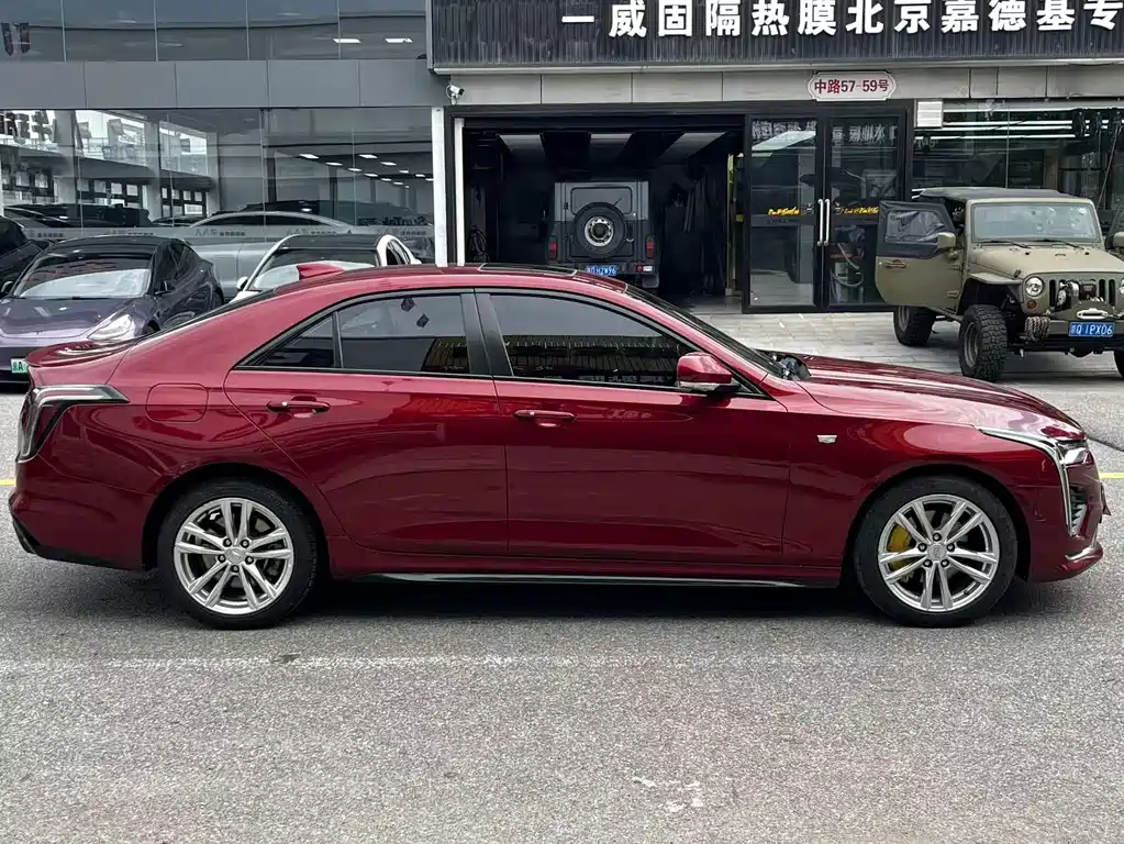 Cadillac CT4 — миниатюра 6