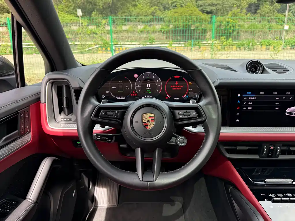 Porsche Cayenne Hybrid — миниатюра 6