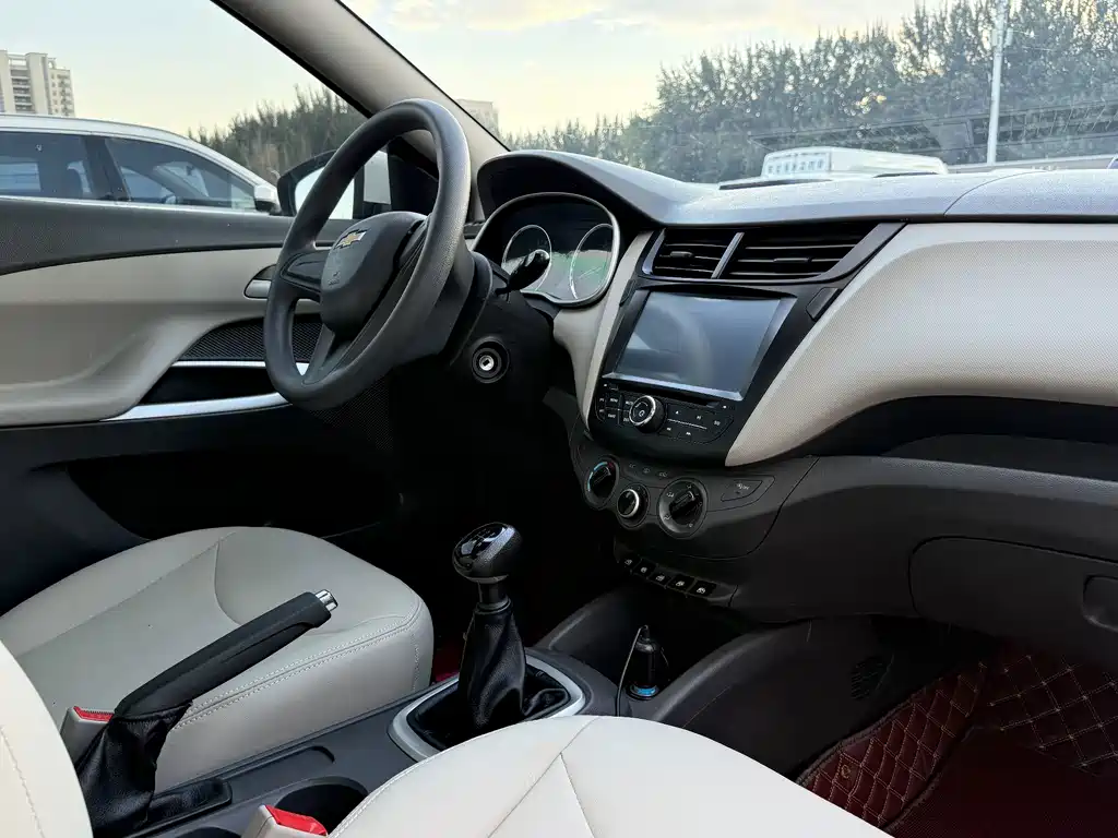 Chevrolet Sail — миниатюра 20