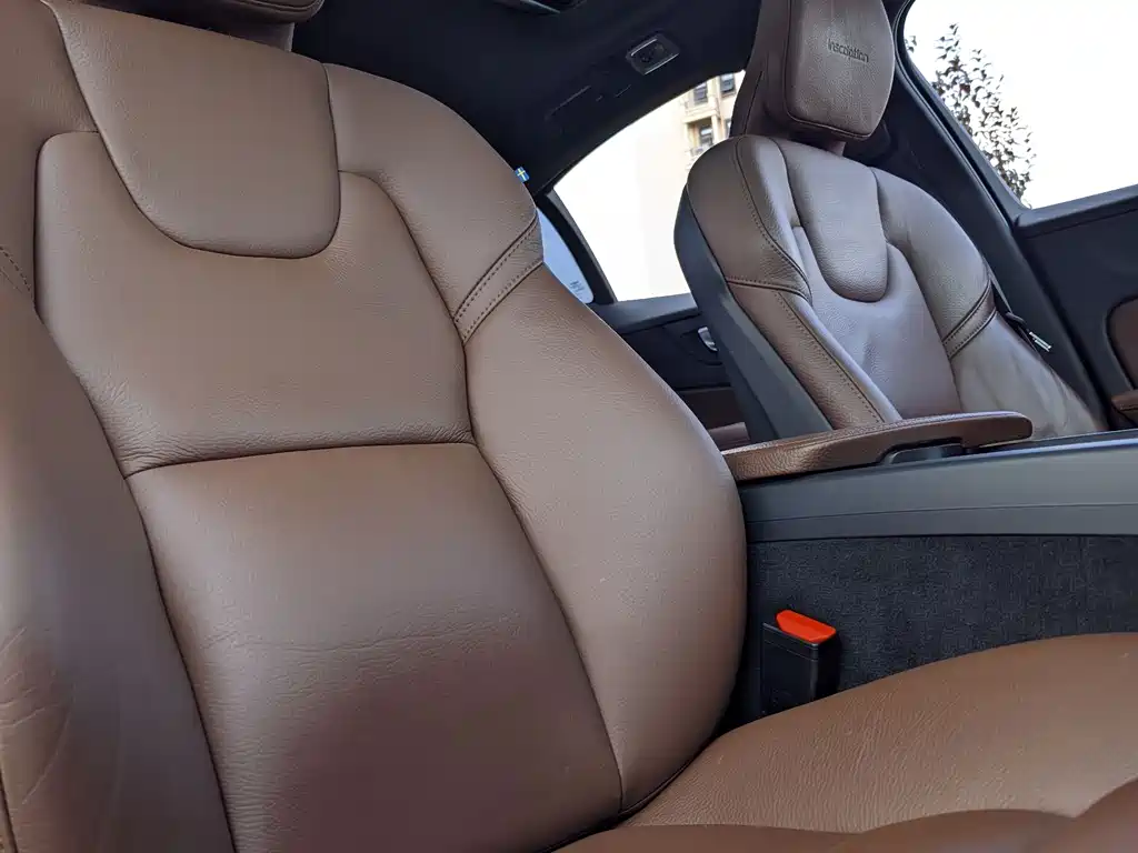 Volvo S60 — миниатюра 8
