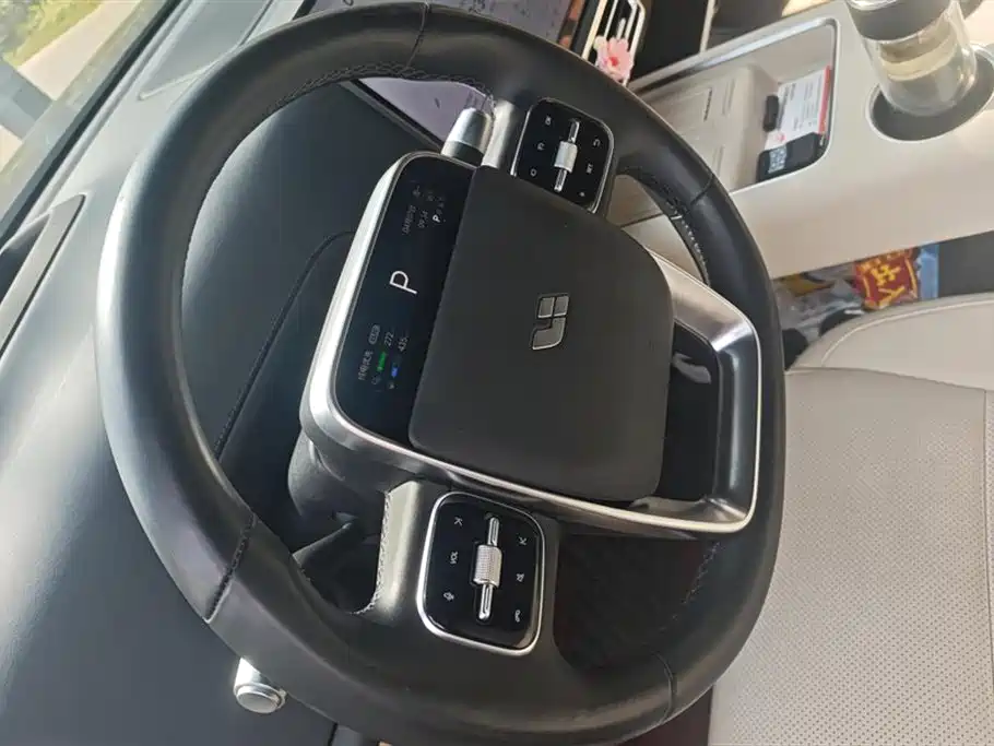 Li Auto IDEAL L8