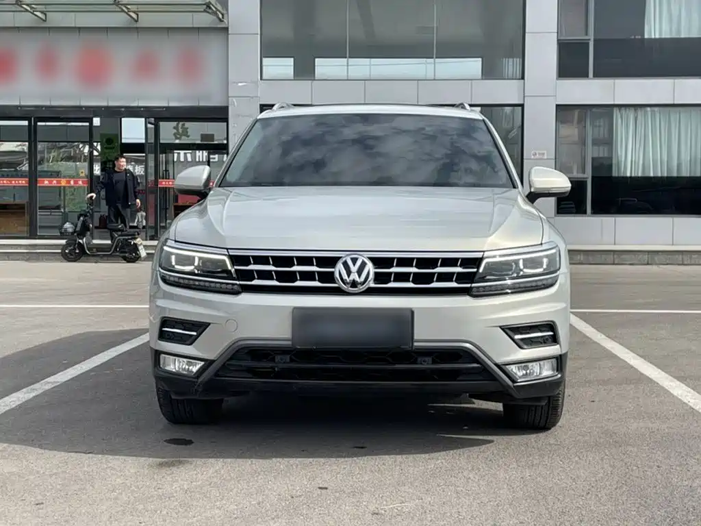 Volkswagen Tiguan L — миниатюра 3