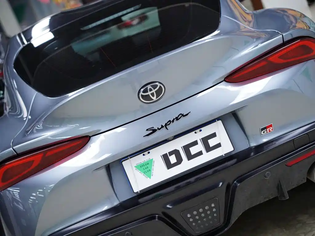 Toyota Supra — миниатюра 9