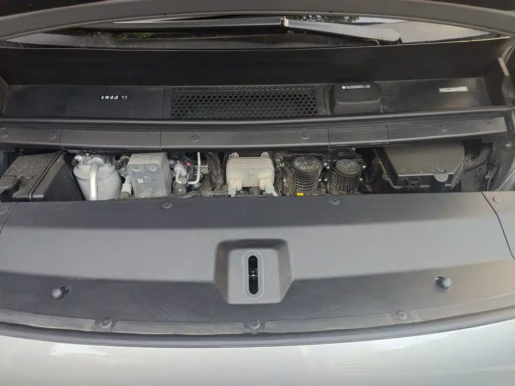 Li Auto Li MEGA — миниатюра 16