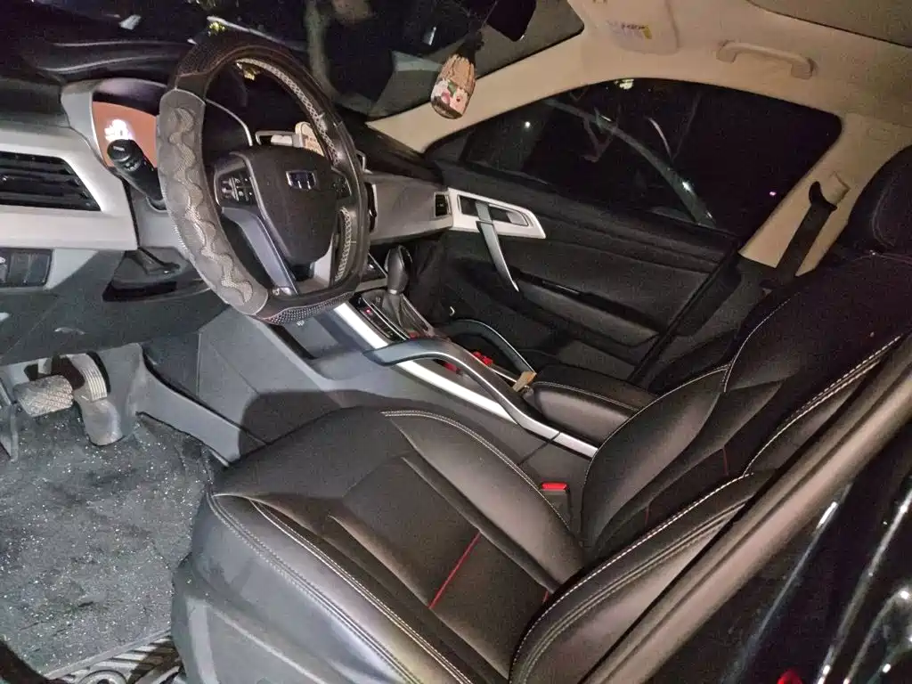 Geely Boyue — миниатюра 8