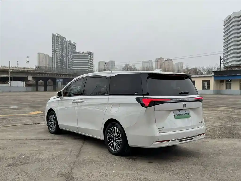 BUICK GL8 NEW ENERGY