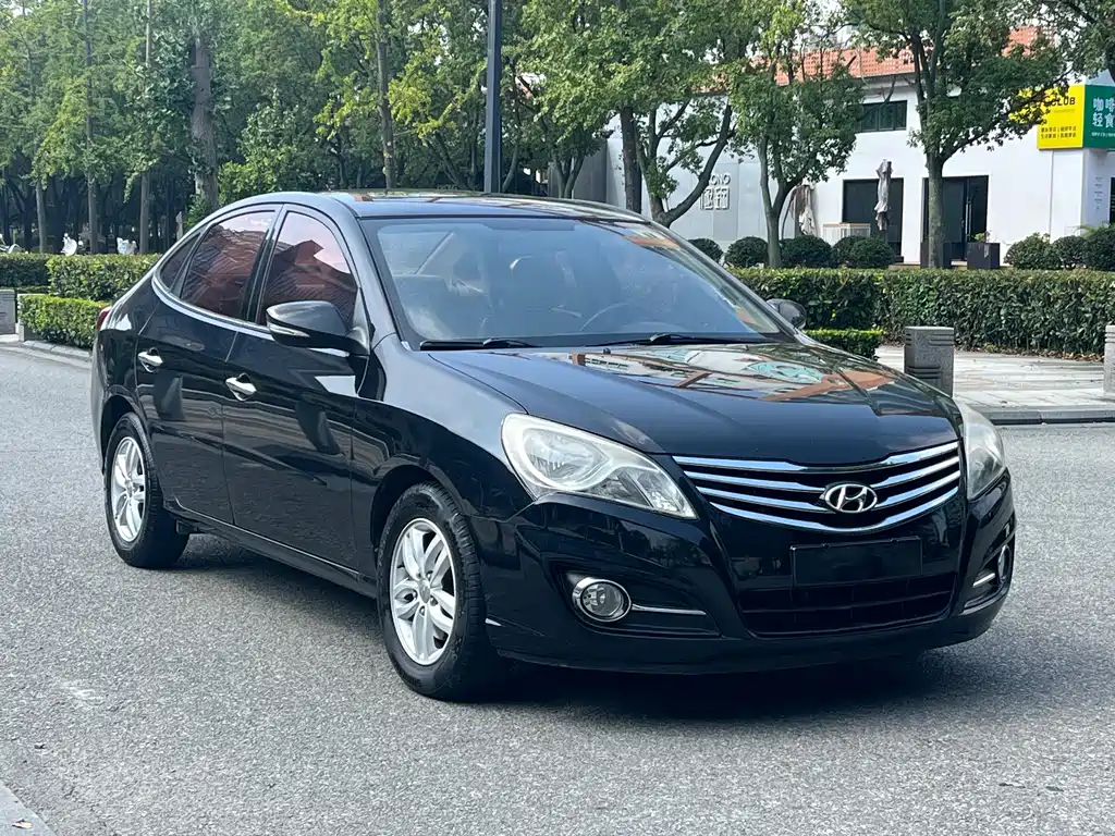 Hyundai Elantra — миниатюра 2
