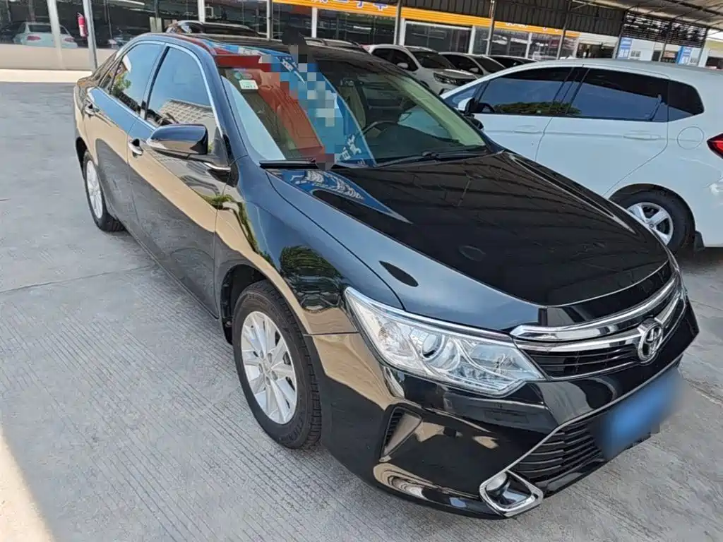 Toyota Camry — миниатюра 4