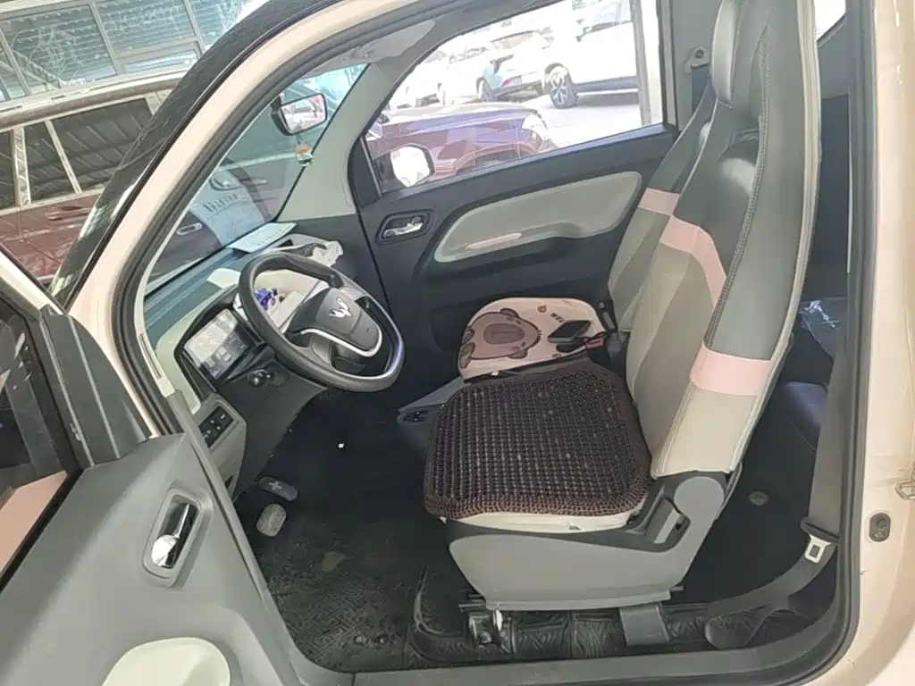 Wuling MINIEV — миниатюра 15