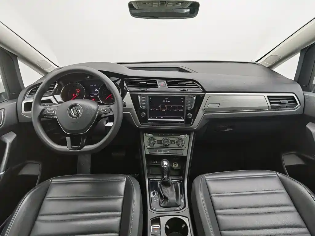 Volkswagen Touran — миниатюра 5