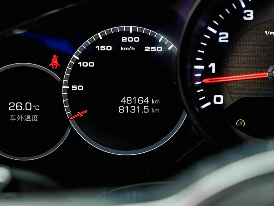 Porsche Cayenne — миниатюра 9
