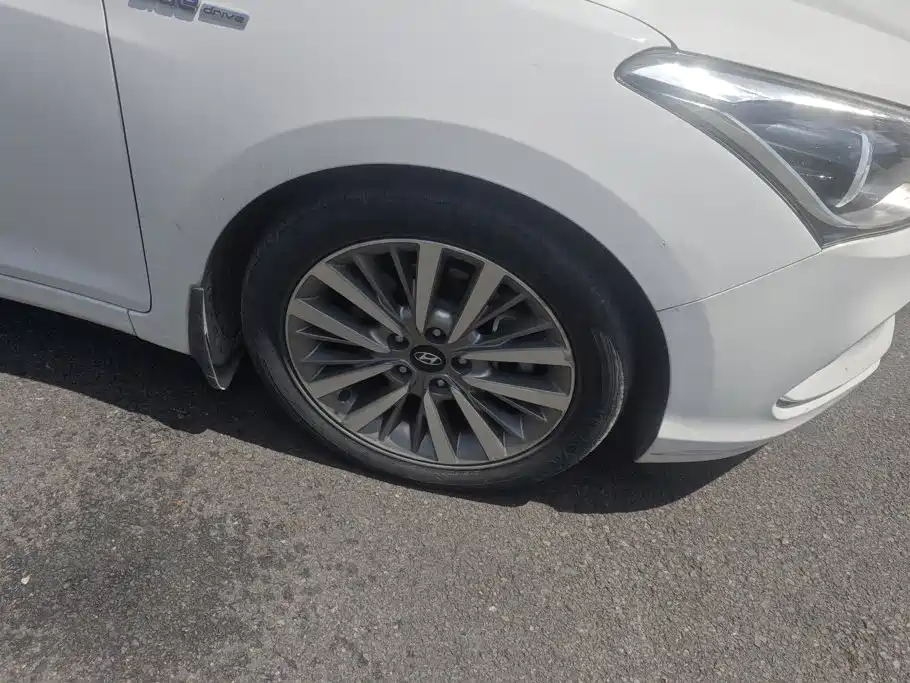 Hyundai Mistra — миниатюра 6