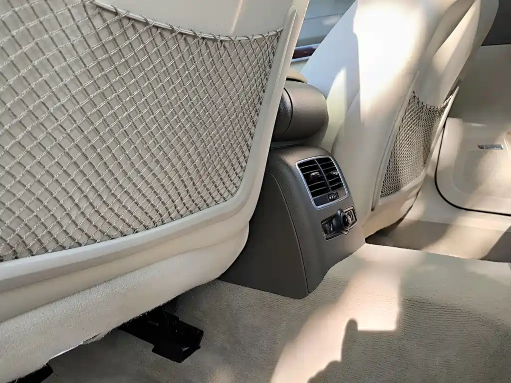 Audi A6L — миниатюра 21