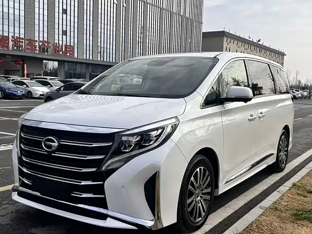 GAC TRUMPCHI M8 2021