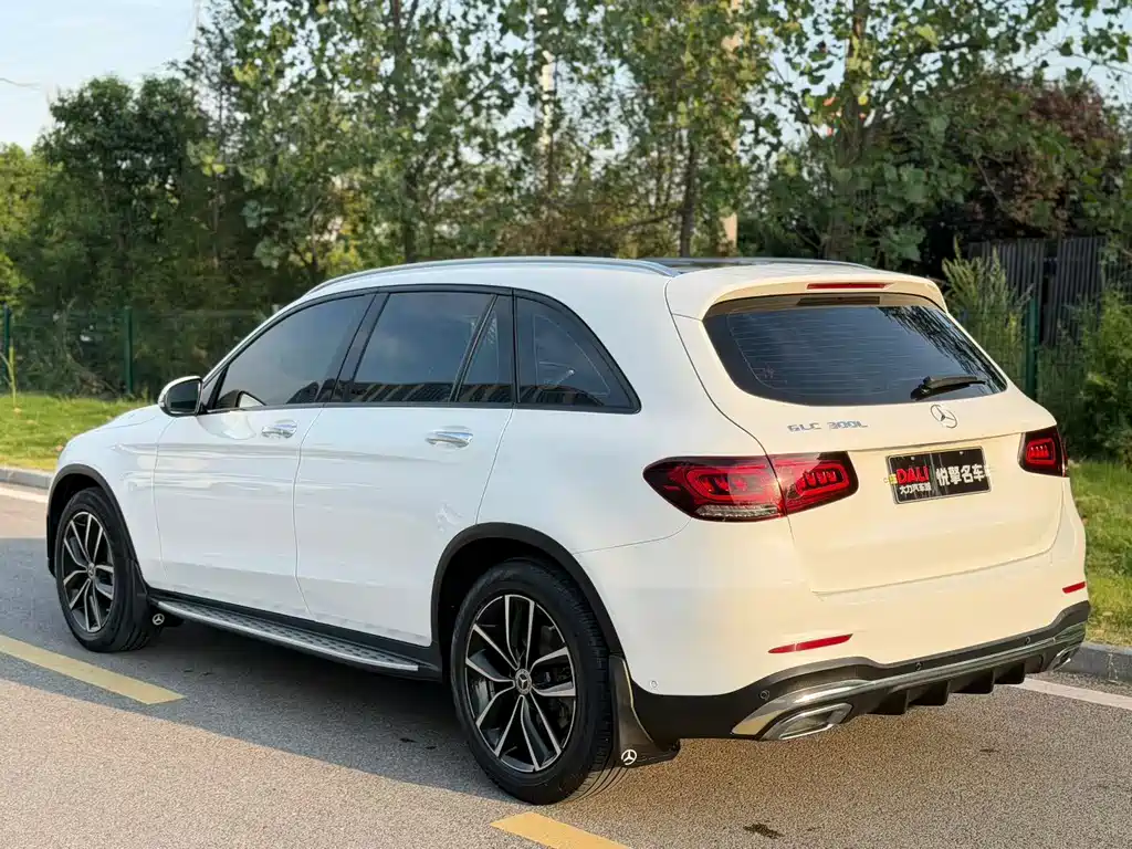 Mercedes-Benz GLC — миниатюра 7