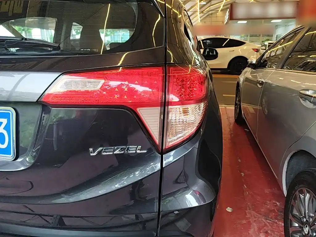 Honda Vezel — миниатюра 8