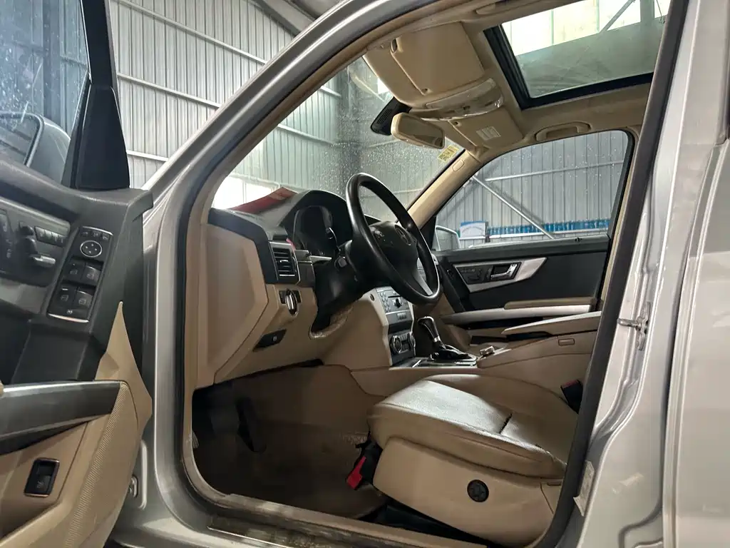 Mercedes-Benz GLK-Class (Import) — миниатюра 4