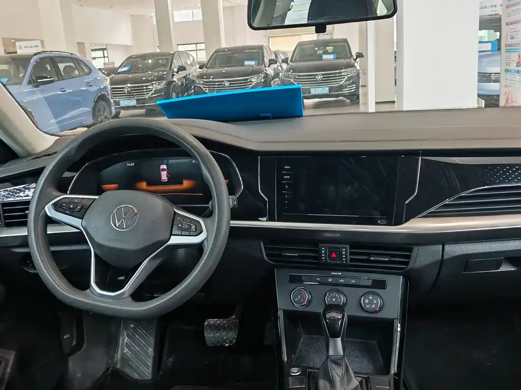 Volkswagen Passat 2024 280TSI