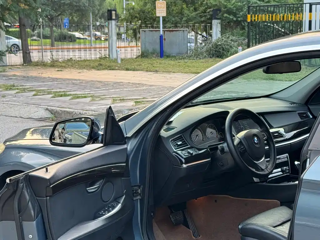 BMW 5 Series GT 535i Classic Type, фото 17