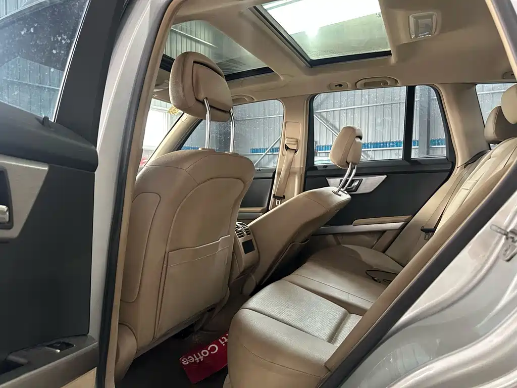 Mercedes-Benz GLK-Class (Import) — миниатюра 6