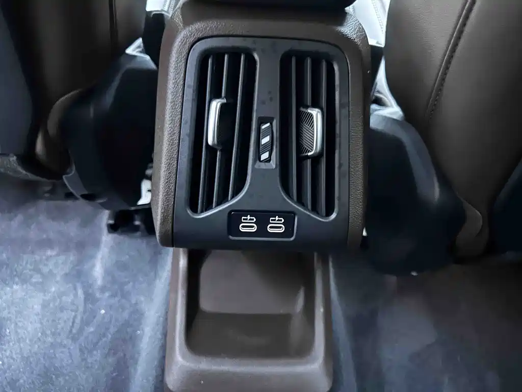BMW X1 — миниатюра 14