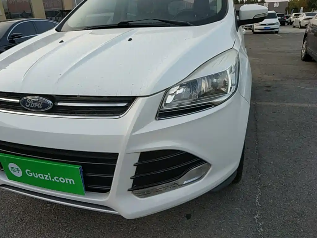 Ford Kuga — миниатюра 24