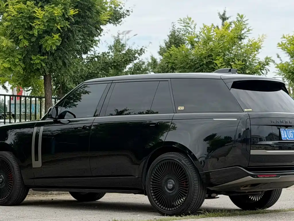 Land Rover Range Rover — миниатюра 4