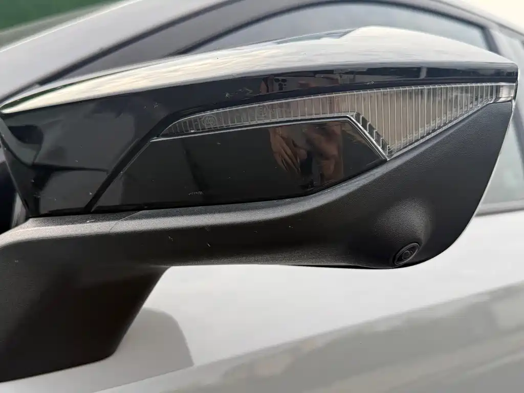 Changan UNI-V — миниатюра 5