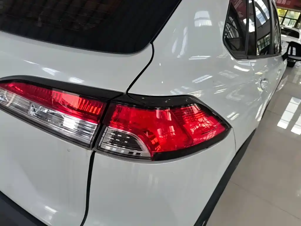 Toyota Frontlander — миниатюра 8