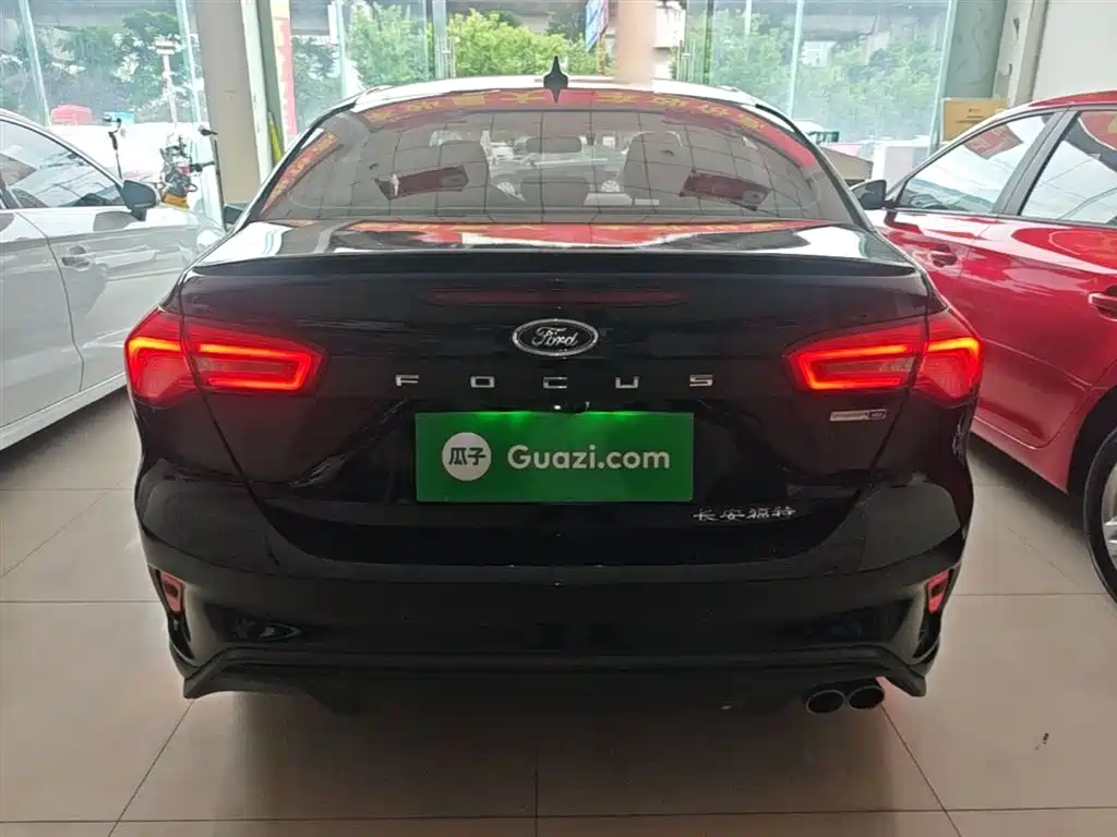 Ford Focus 2020 EcoBoost 180 AT ST Line