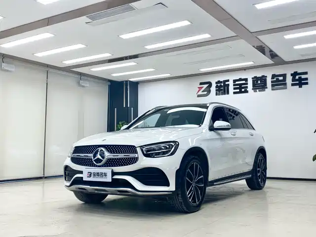 MERCEDES BENZ GLC